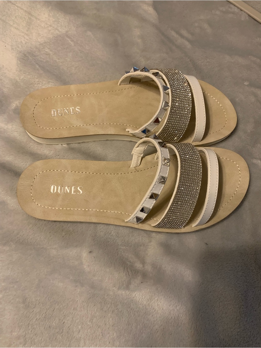 Women's White Embellished Slide Sandals Dunes never worn!!!